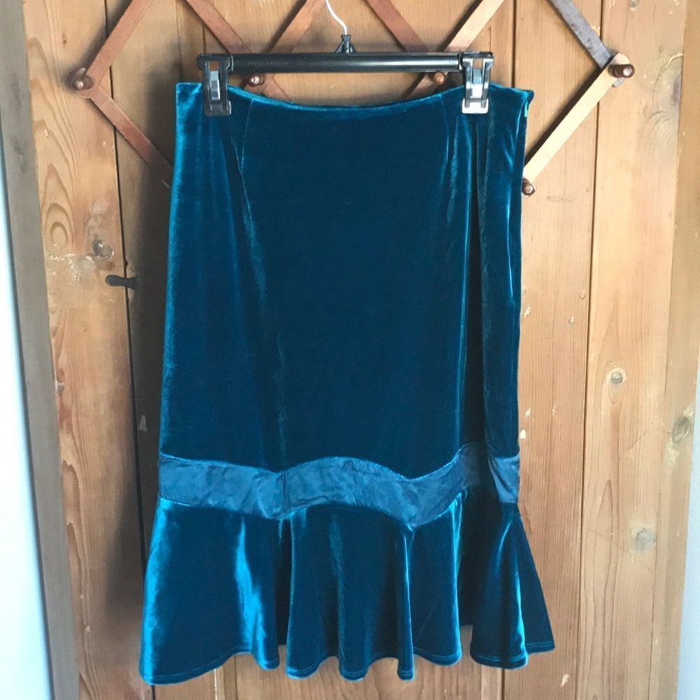 Evie Turquoise velvet & Satin skirt